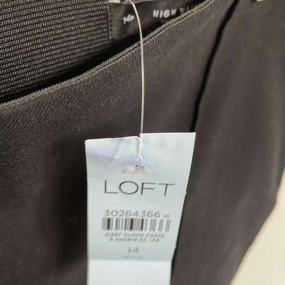 LOFT NEW with Tags cropped Flare Black Pants . Size 14 P - Picture 6 of 9